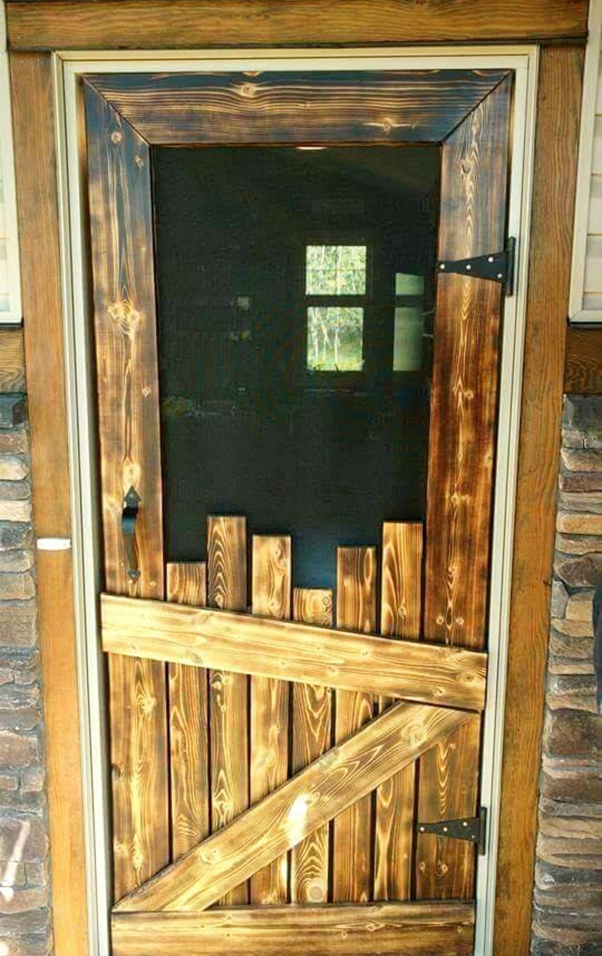 DIY Wood Doors
 Pallet Projects 19 Clever Crafty and Easy DIY Pallet