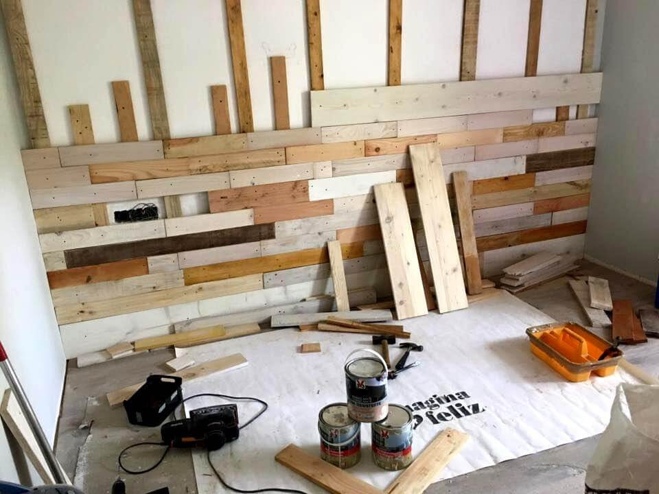 DIY Wood Paneling
 DIY Wood Pallet Wall Paneling
