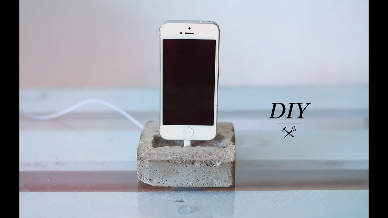 DIY Wooden Phone Dock
 Diy Cell Phone Charging Dock