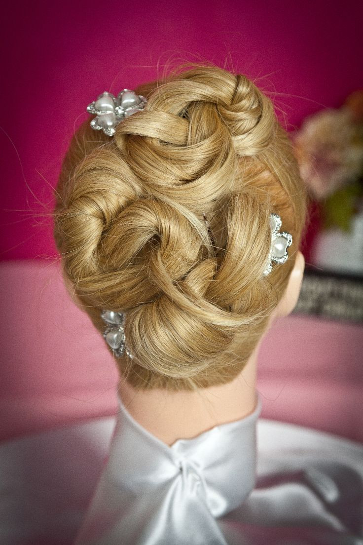 Do It Yourself Wedding Hairstyles
 193 best Do It Yourself Updos images on Pinterest