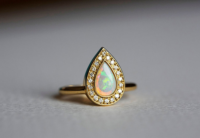 Etsy Wedding Rings
 You HAVE To See These Stunning Alternative Wedding Rings