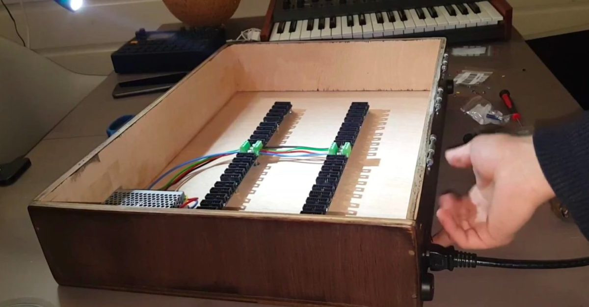 Eurorack Case DIY
 How To Build A DIY Eurorack Modular Synthesizer Case