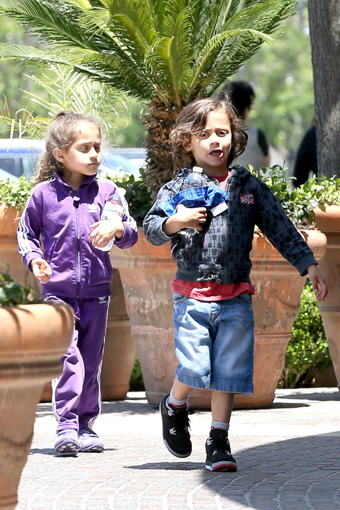 Expensive Gifts For Kids
 The Most Expensive Gifts Celebrity Kids