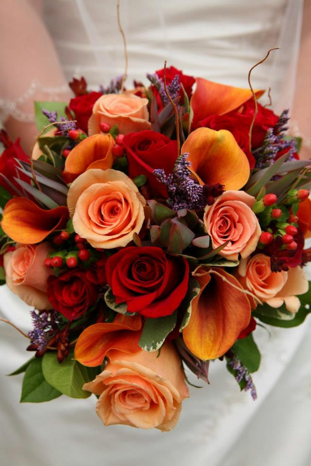 Fall Wedding Flowers
 Ve a at the Yellow River Fall Wedding Decorations