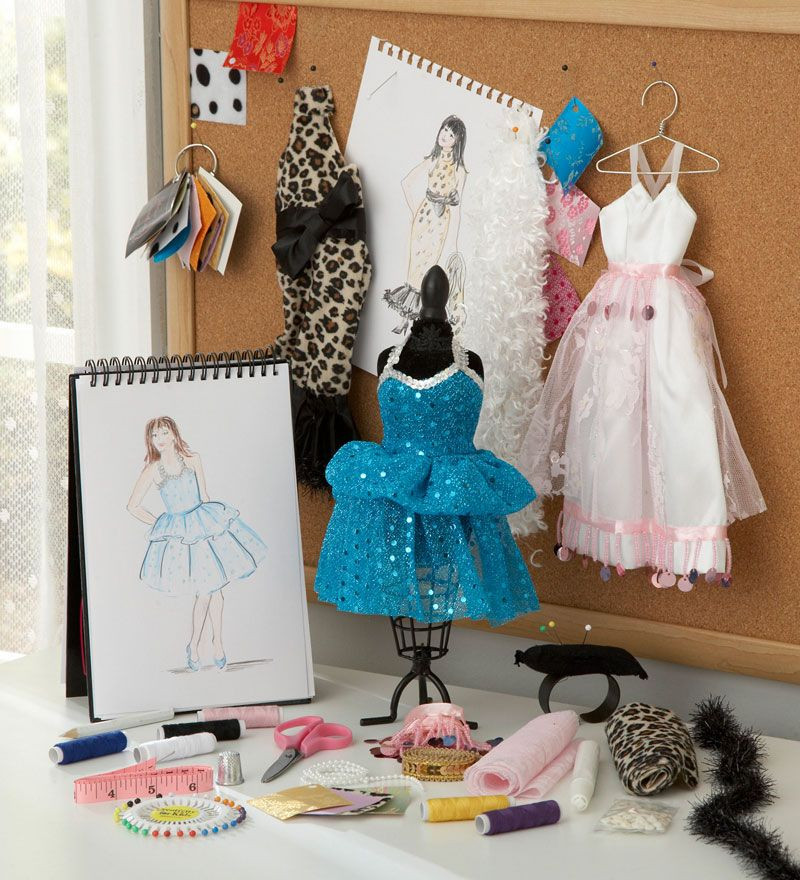 Fashion Designer Kit For Kids
 30 Piece Fashion Design Studio Kit for kids