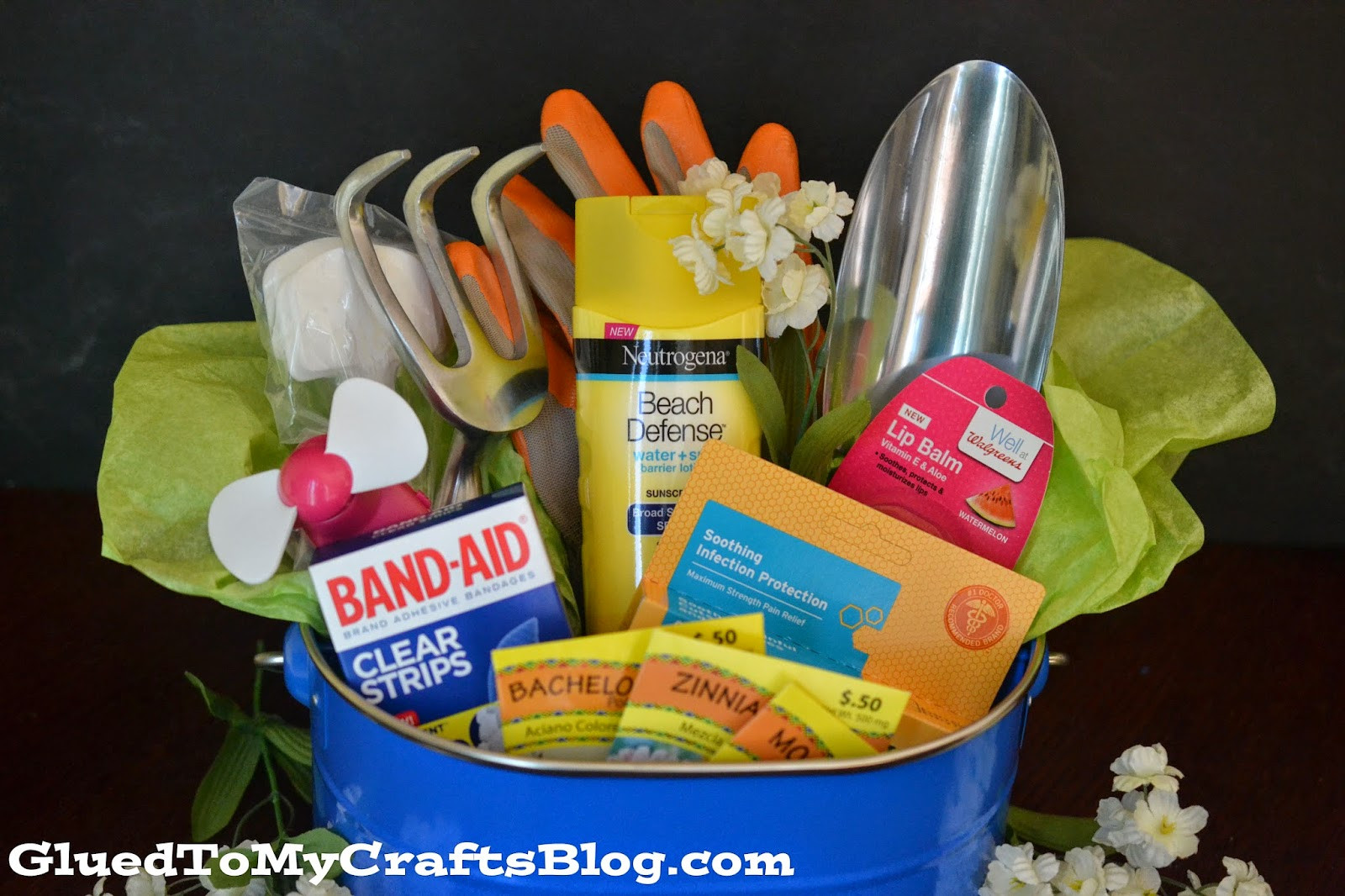 Father'S Day Gardening Gift Ideas
 Celebrate The Gardener In Your Life Gift Basket Idea