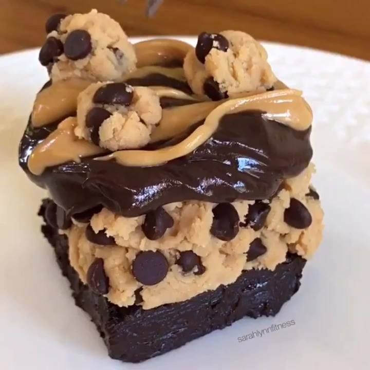 Flourless Chocolate Peanut Butter Cake
 FLOURLESS CHOCOLATE PEANUT BUTTER CAKE Credit Sarah Lynn