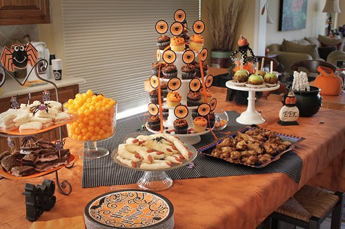 Food Halloween Party Ideas
 Halloween Party Food Ideas & Free Party Printables