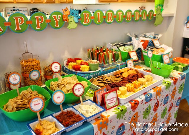 Food Ideas For 1St Birthday Party With Adults
 Birthday Present Ideas Essential Party Ideas For 1st Birthday
