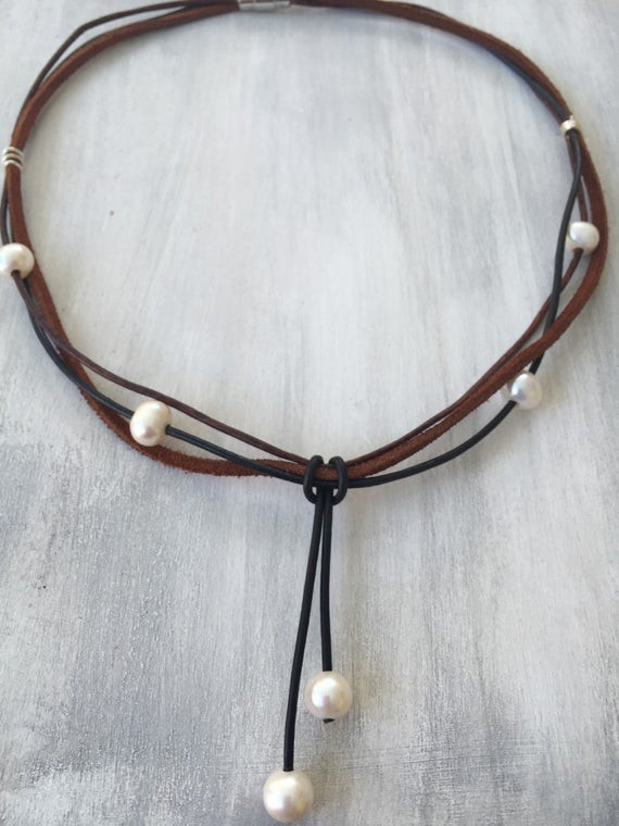 Freshwater Pearl Leather Necklace
 Multistrand freshwater pearl necklace leather and pearls
