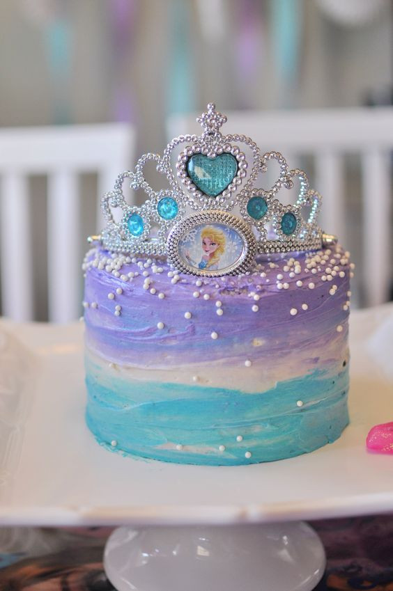 Frozen Birthday Cake Ideas
 32 Elegant And Funny Frozen Kids’ Party Ideas Shelterness