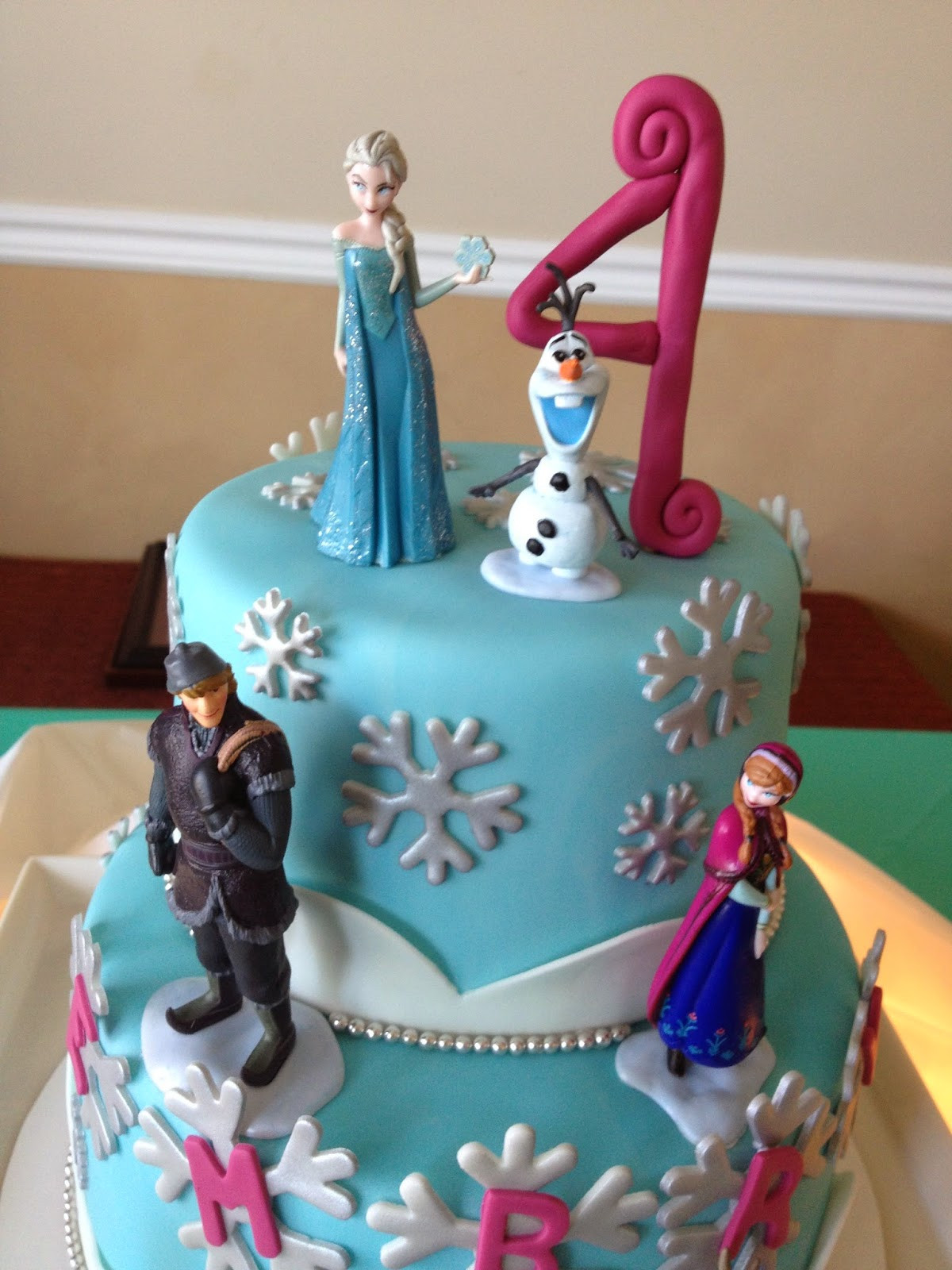 Frozen Birthday Cake Ideas
 Sugar Love Cake Design Frozen Birthday Cake