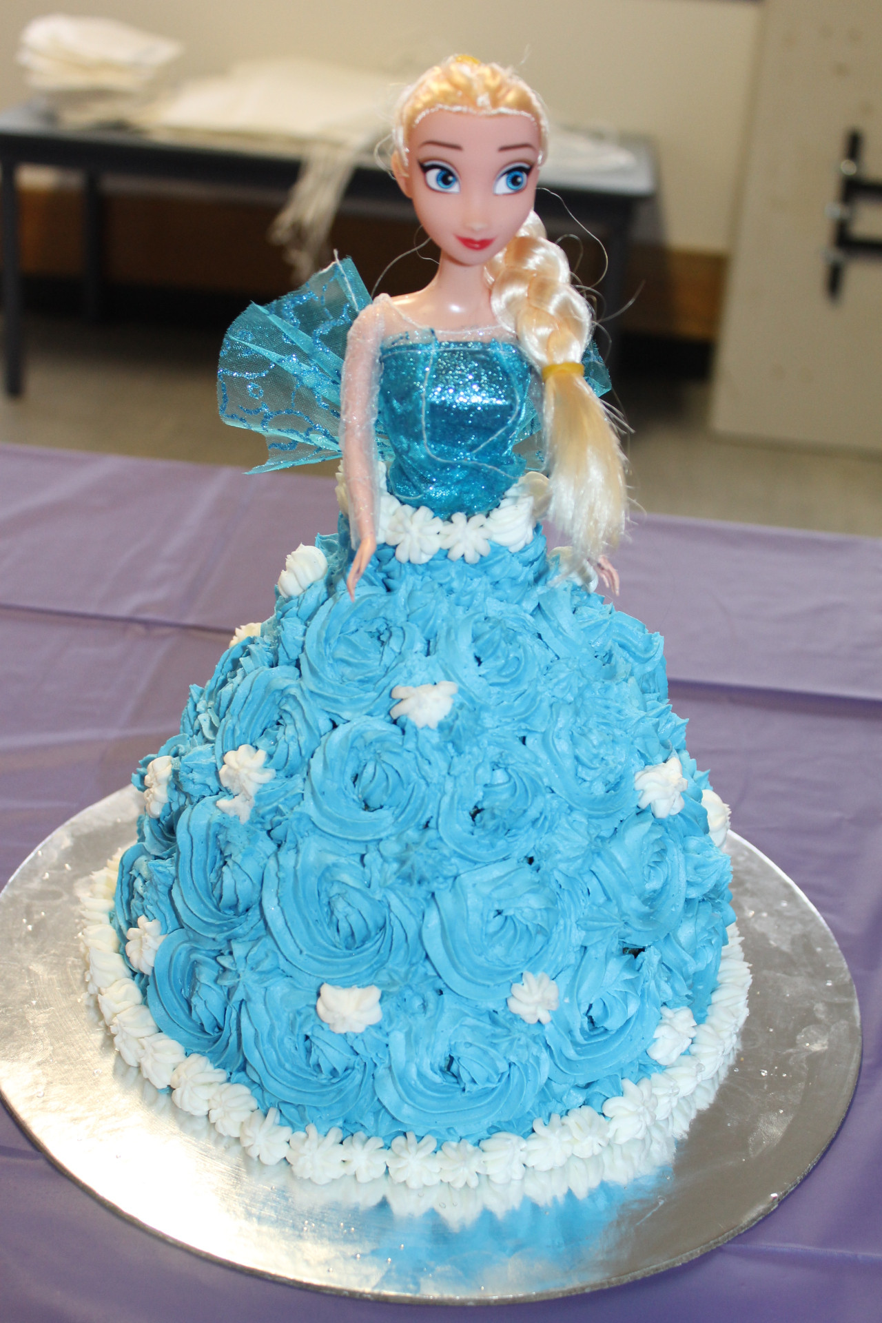 Frozen Birthday Cake Ideas
 Frozen Cake – Elsa & Anna