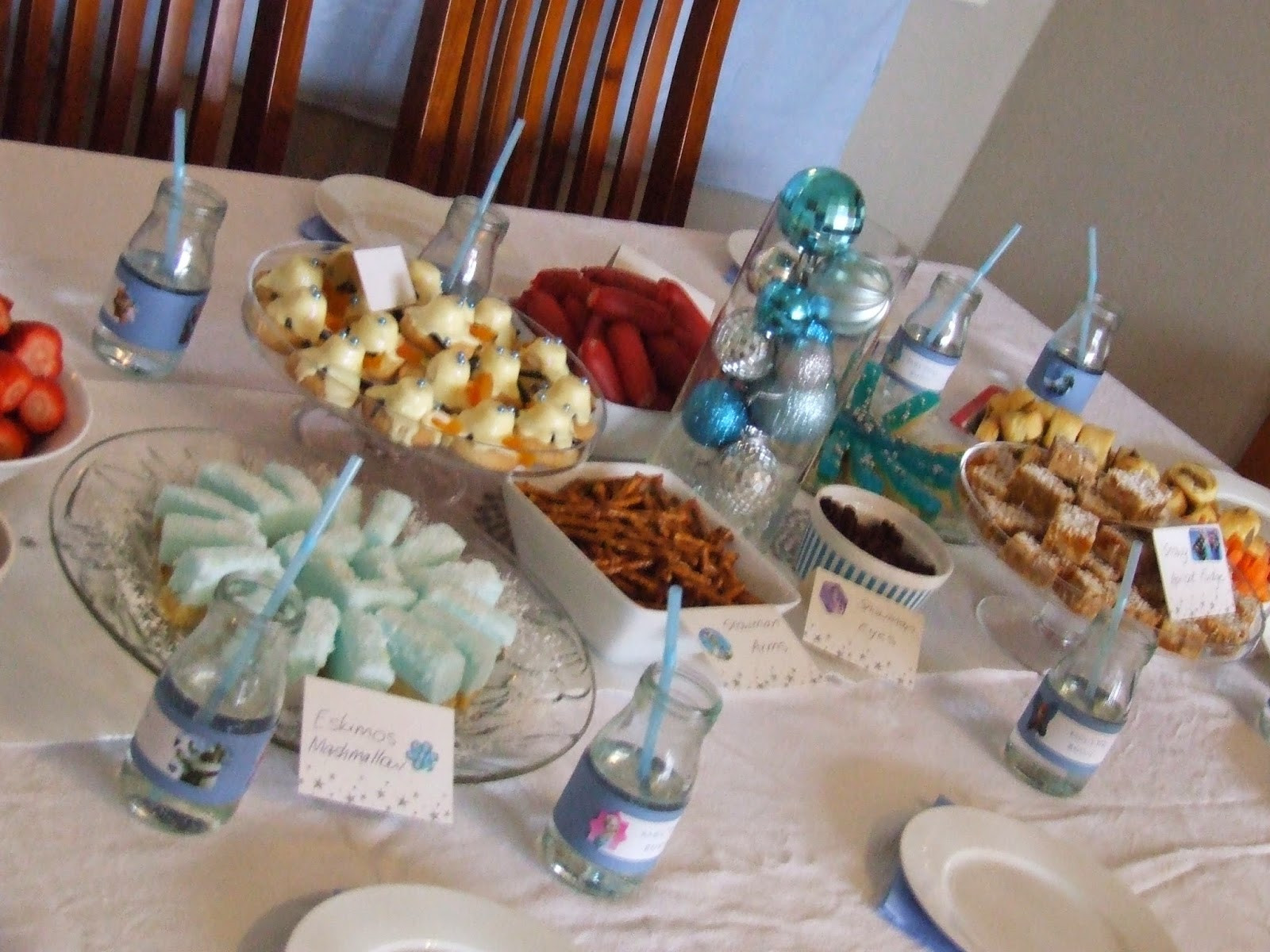 Frozen Tea Party Food Ideas
 Kiwi Cakes Princess Elsa s Coronation Frozen Party Menu