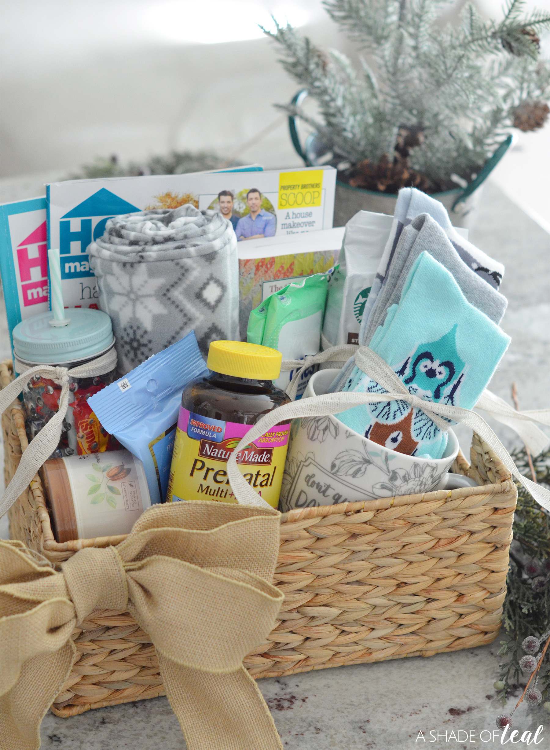 Gift Basket Ideas for Expecting Mom