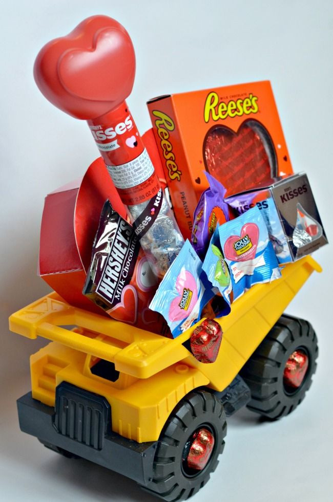 Gift Ideas For Toddler Boys
 2 Sweet Kids Valentine Baskets HSYMessage Love