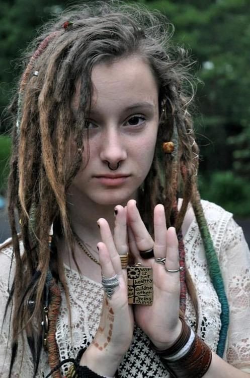 Girl Dreads Hairstyles
 134 best images about Them White Girl Dreads on Pinterest
