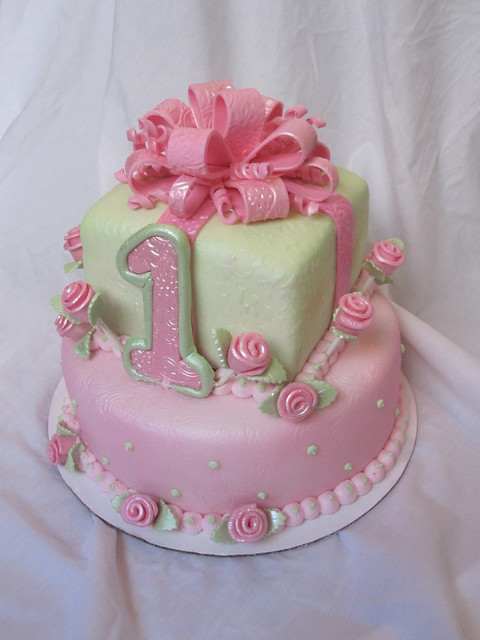 Girl First Birthday Cake
 d3427ab9fd z