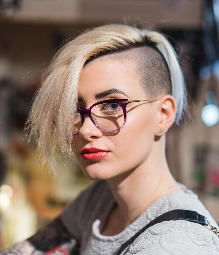 Girl Half Shaved Hairstyle
 25 Bold and Beautiful Shaved Hairstyles for Women