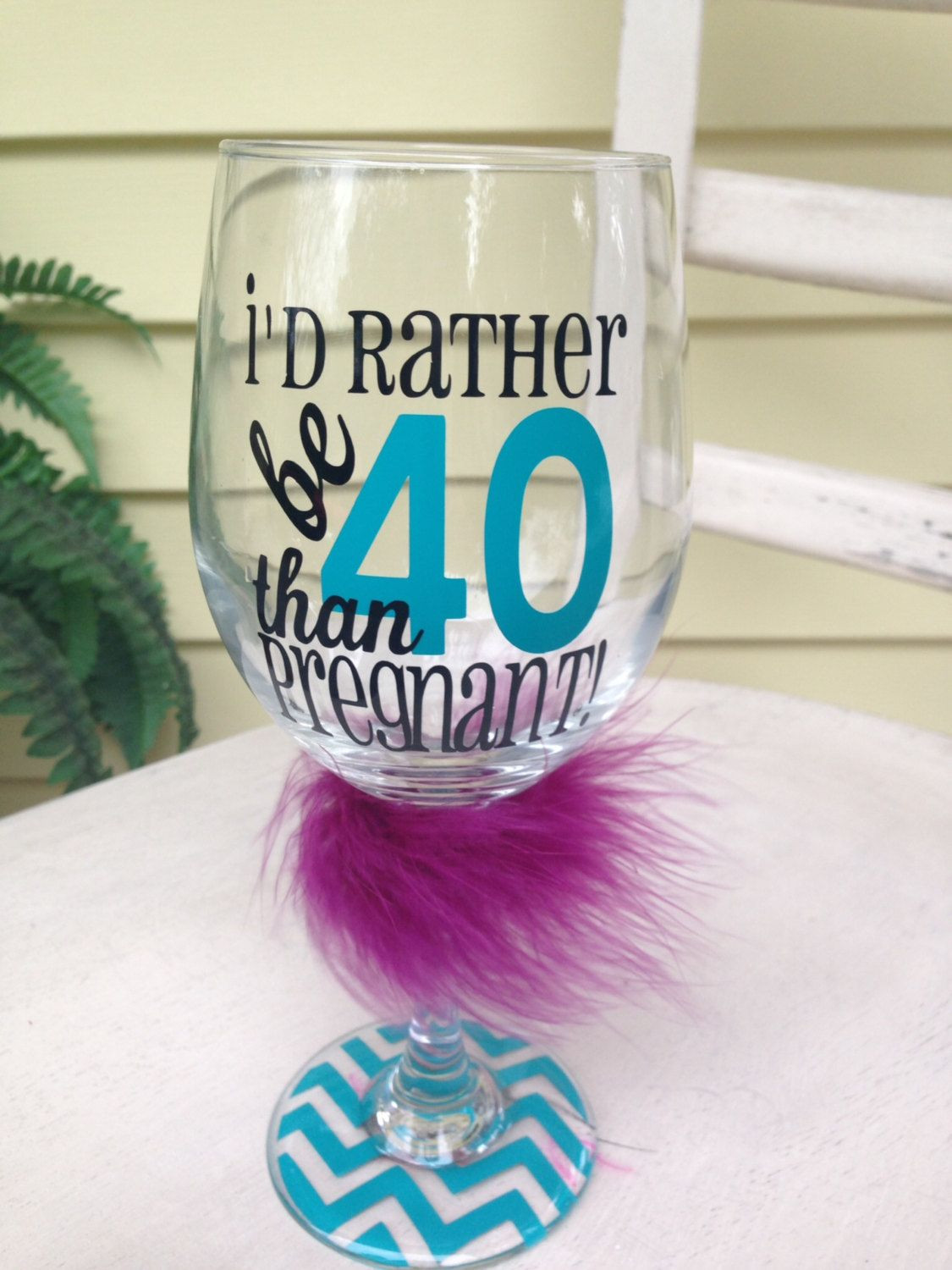 Girlfriend 40Th Birthday Gift Ideas
 I d rather be 40 than pregnant 20 oz wine glass 40th