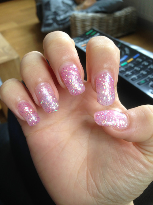 Glitter Nails Tumblr
 Pink And White Ombre Gel Nails With Glitter best menu