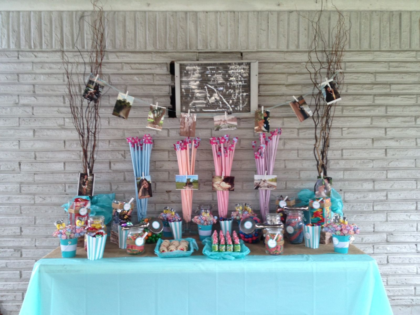 Graduation Party Buffet Ideas
 DIY My graduation party candy table it was very simple
