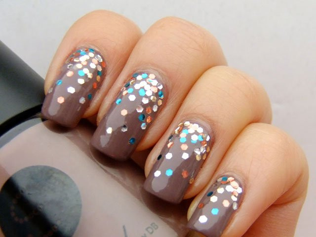 Grey And Glitter Nails
 14 Great Nail Art Designs of All Colors for Girls Pretty