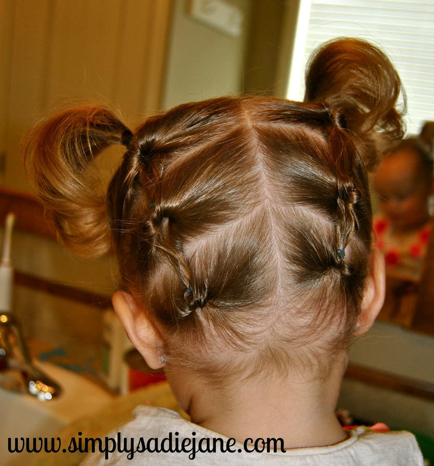 Hairstyle For 3 Years Old Girl
 22 MORE fun and creative TODDLER HAIRSTYLES