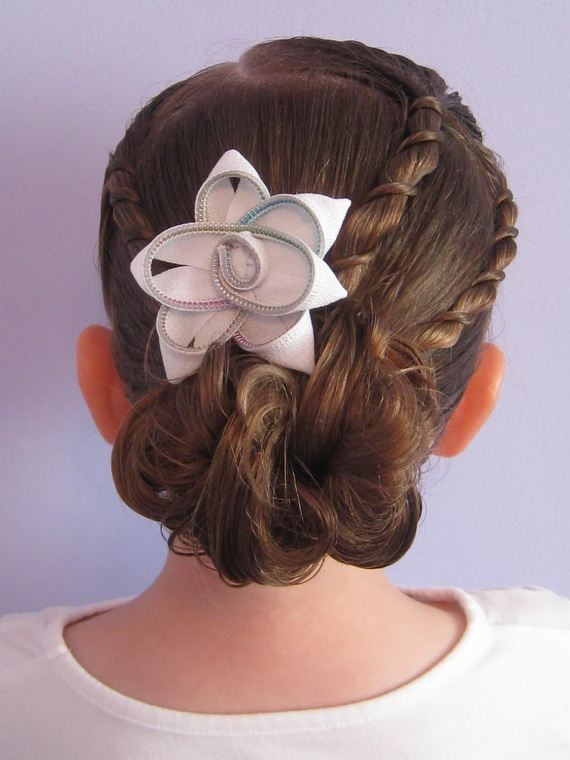 Hairstyle For Little Girls With Long Hair
 Bun Hairstyles For Little Girls 2012 XciteFun