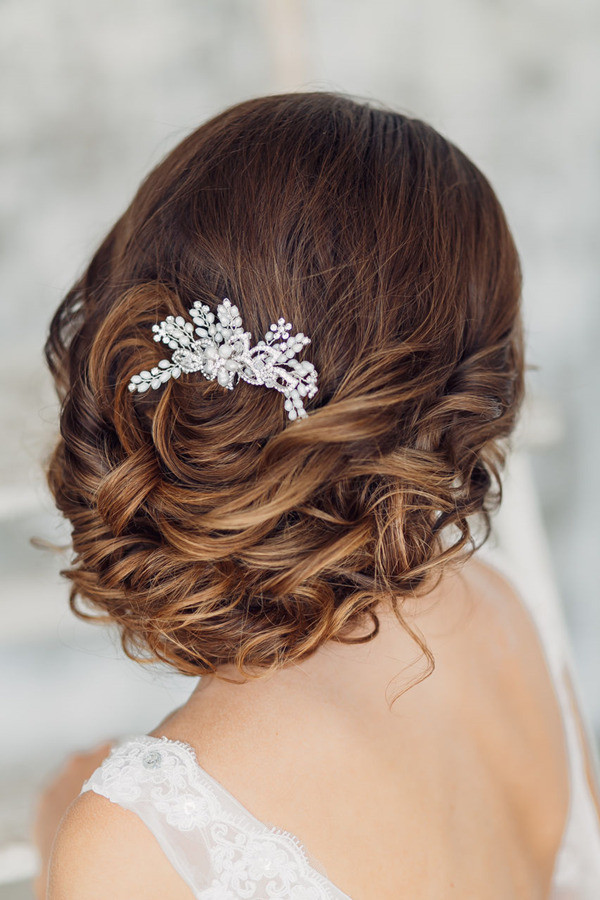 Hairstyle For Wedding Day
 Floral Fancy Bridal Headpieces Hair Accessories 2019