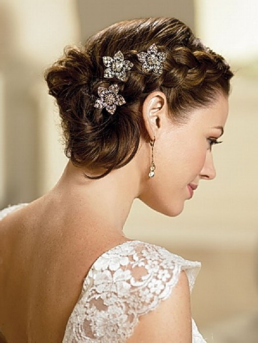 Hairstyle For Wedding
 RainingBlossoms Trendy Wedding Hairstyles Updos