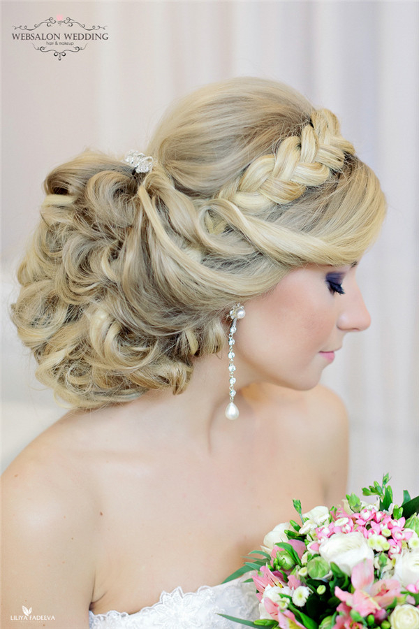 Hairstyle For Wedding Party For Long Hair
 25 Incredibly Eye catching Long Hairstyles for Wedding