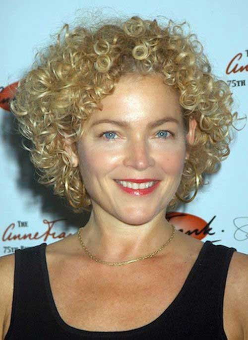 Hairstyle Short Curly
 Curly Hair Bob Pics