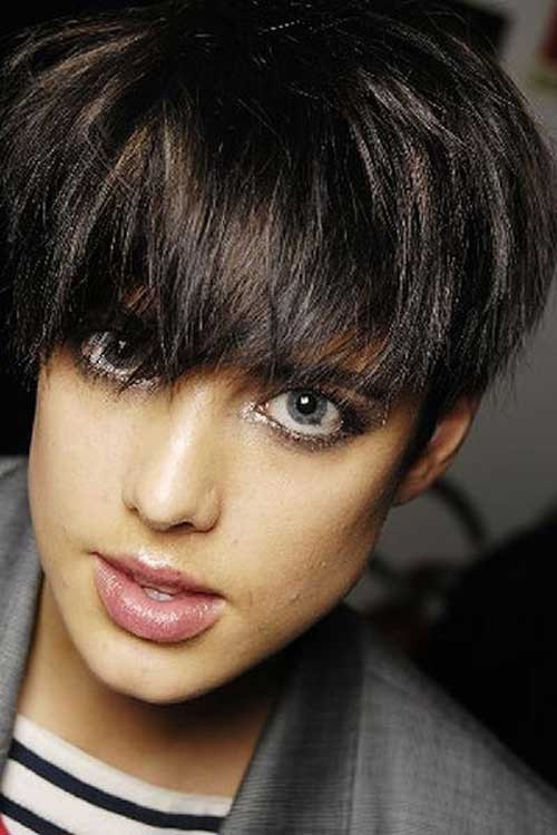 Hairstyles For Girls With Thick Hair
 35 Short Haircuts for Thick Hair