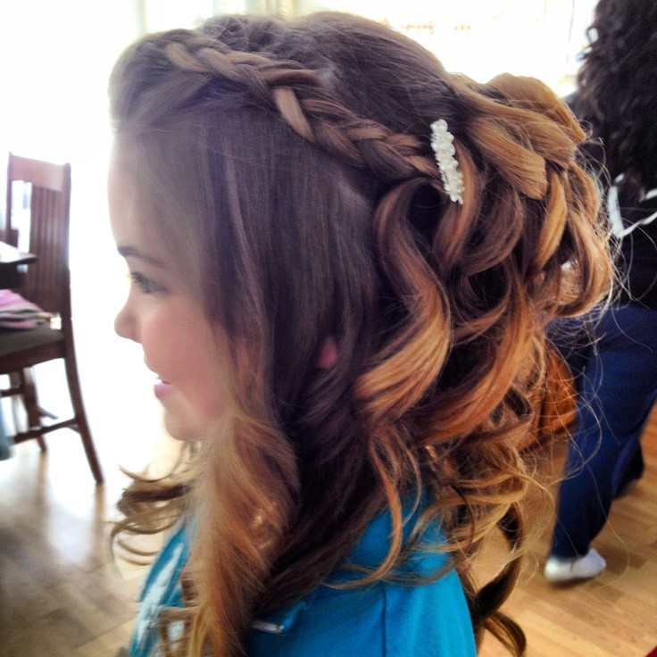 Hairstyles For Junior Bridesmaid
 Junior Bridesmaid Hairstyles on Pinterest