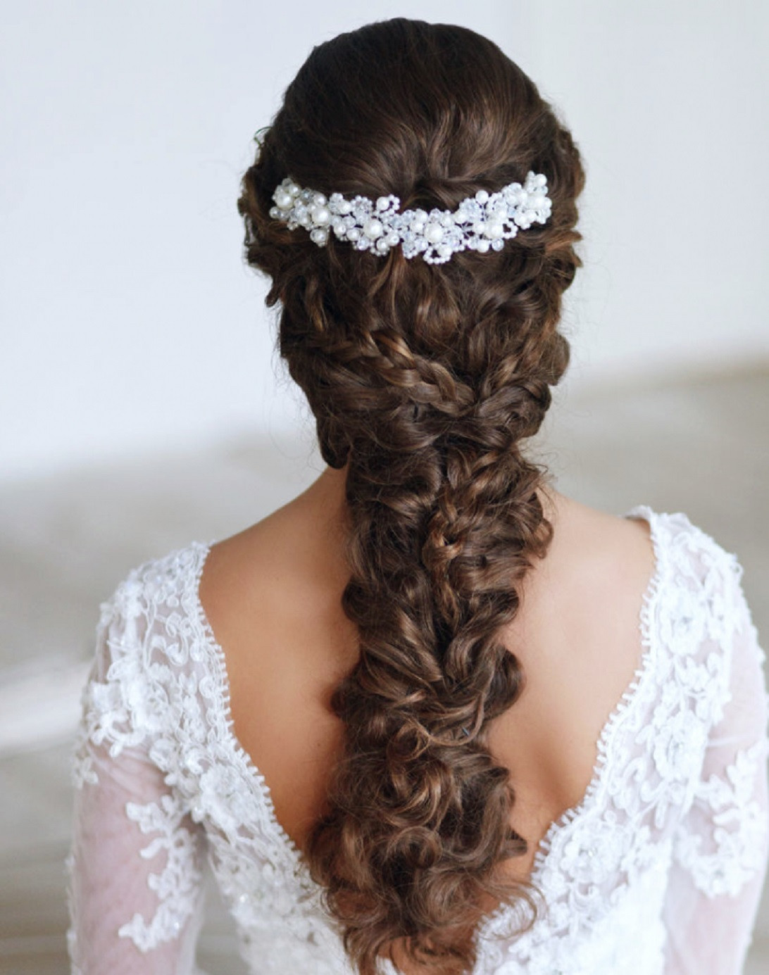 Hairstyles For Wedding Brides
 6 Bridal Hairstyle Tips for Your Big day