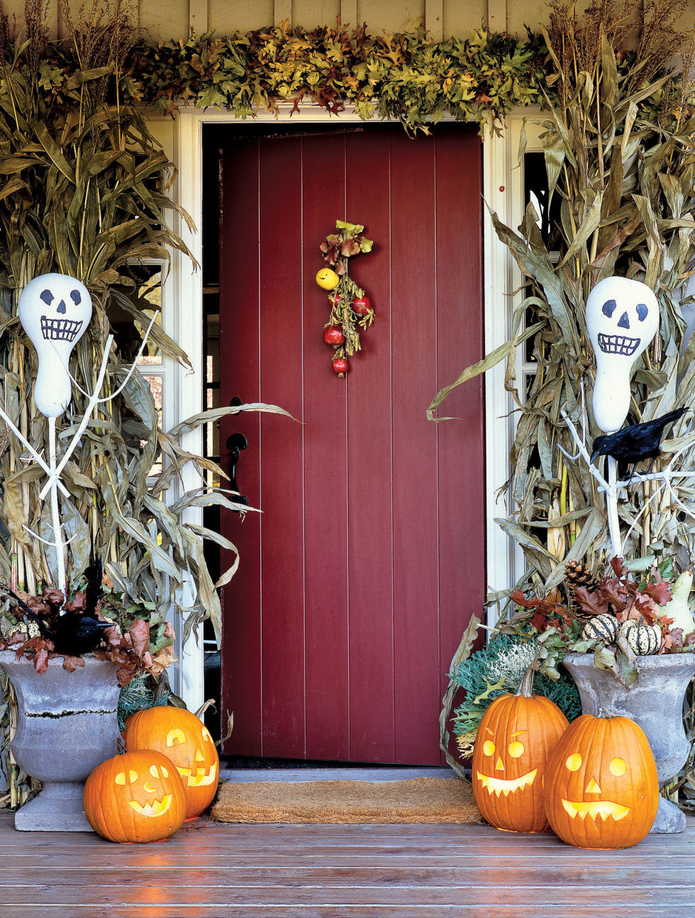 Halloween Decorations Outdoor
 50 Awesome Halloween Decorations to Make This Year – The