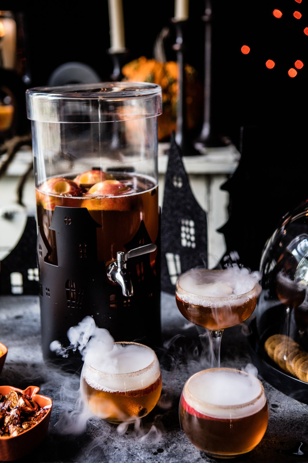 Halloween Themed Alcoholic Drinks
 How to Throw a Halloween Party