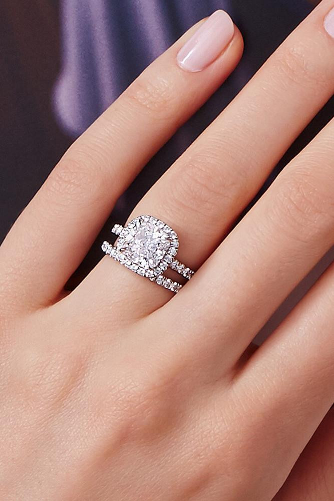 Halo Wedding Ring Set
 33 Gorgeous Harry Winston Engagement Rings