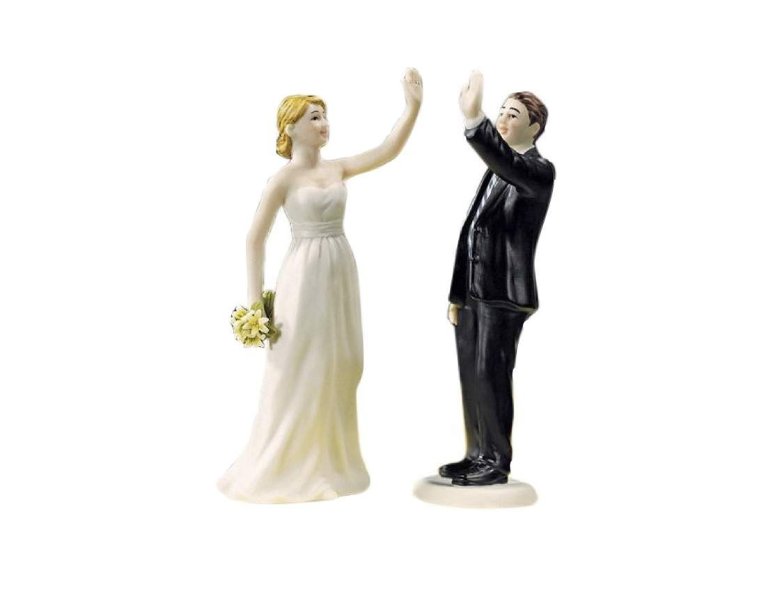 Hilarious Wedding Cake Toppers
 11 Funny Wedding Toppers for Your Cake 2018