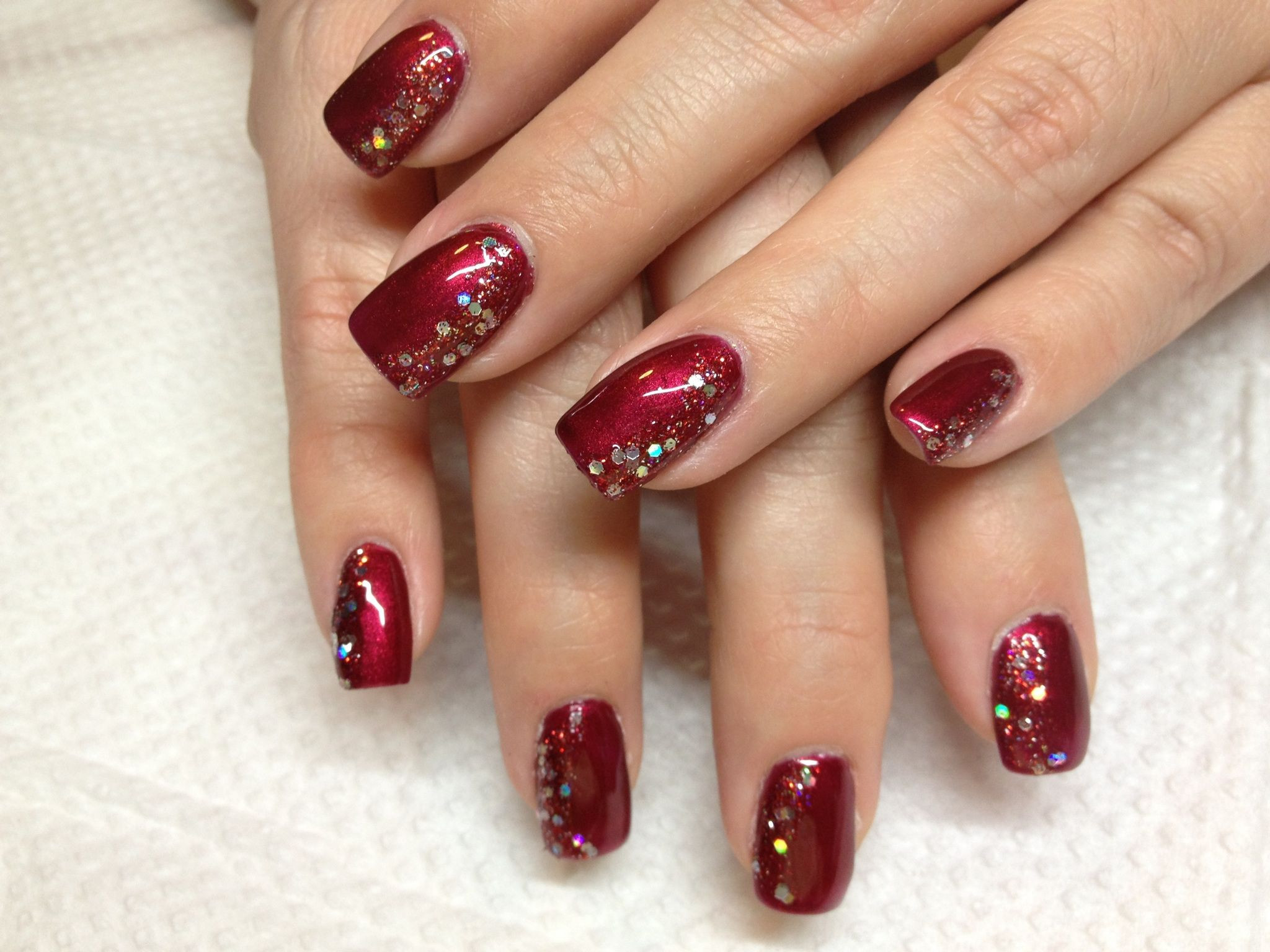 Holiday Gel Nail Designs
 Red side sparkle in 2019