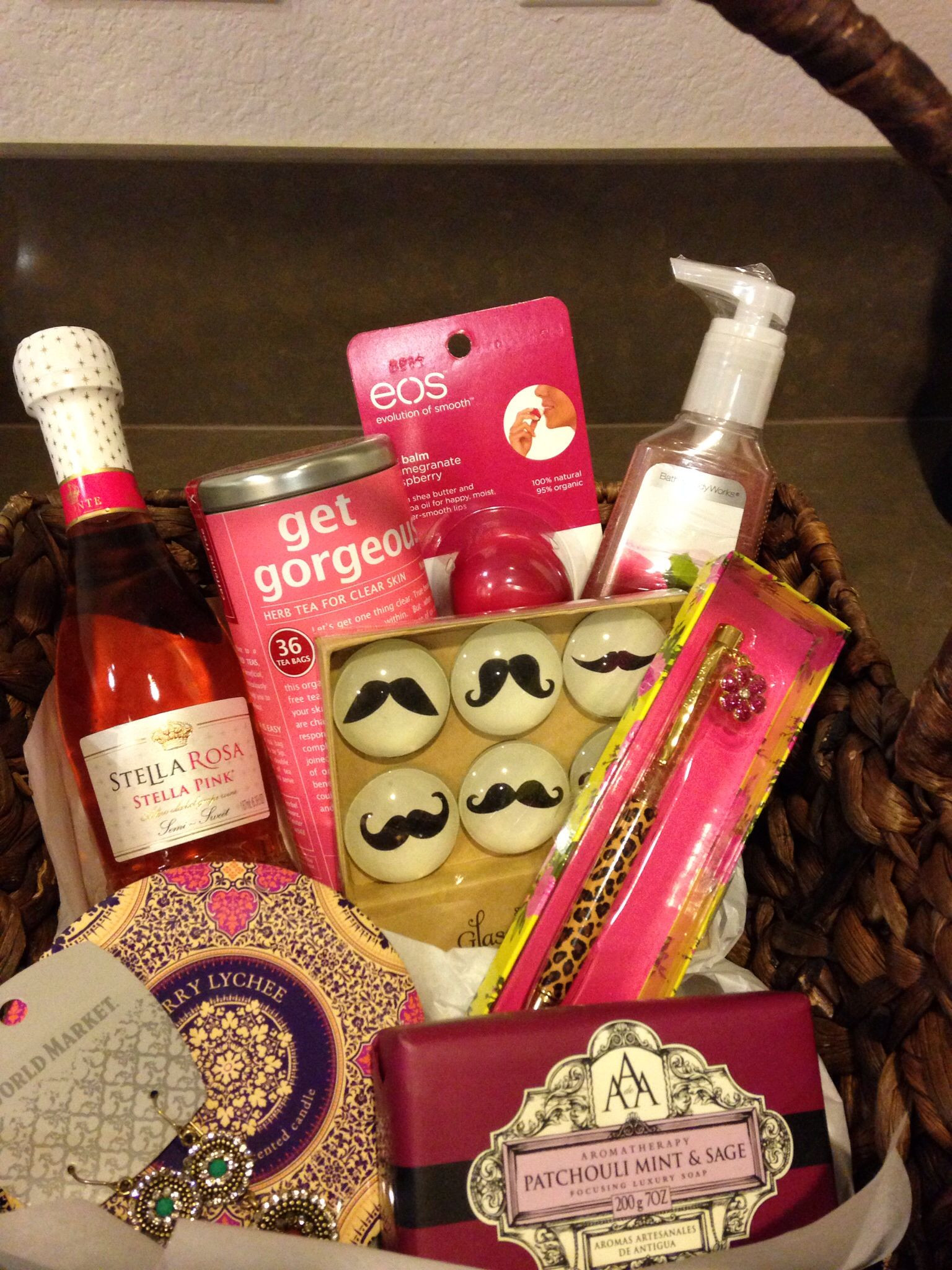 Holiday Gift Ideas Bosses
 Boss s Day Gift Basket AC