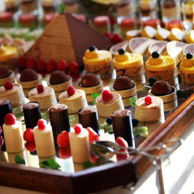 Holiday Party Catering Ideas
 7 Corporate Holiday Party Trends • BG Events and Catering