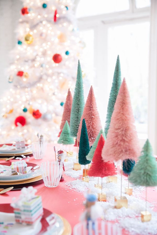 Holiday Party Decoration Ideas
 20 Amazing Ways To Spread Pink Christmas Decor Throughout
