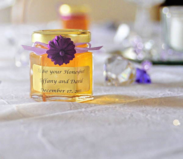 Honey Wedding Favors DIY
 Homemade DIY Honey Jar Wedding Favor Ideas that are inspired