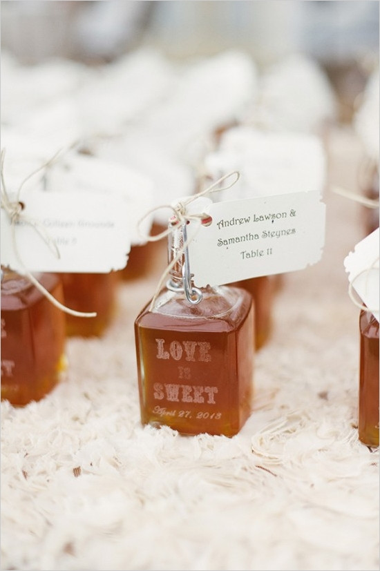 Honey Wedding Favors DIY
 diy Wedding Crafts Honey Jar Favors & Escort Cards • DIY