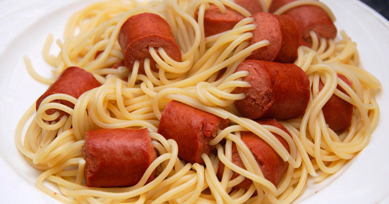 Hot Dogs Pasta
 Hot Dog and Spaghetti Recipe