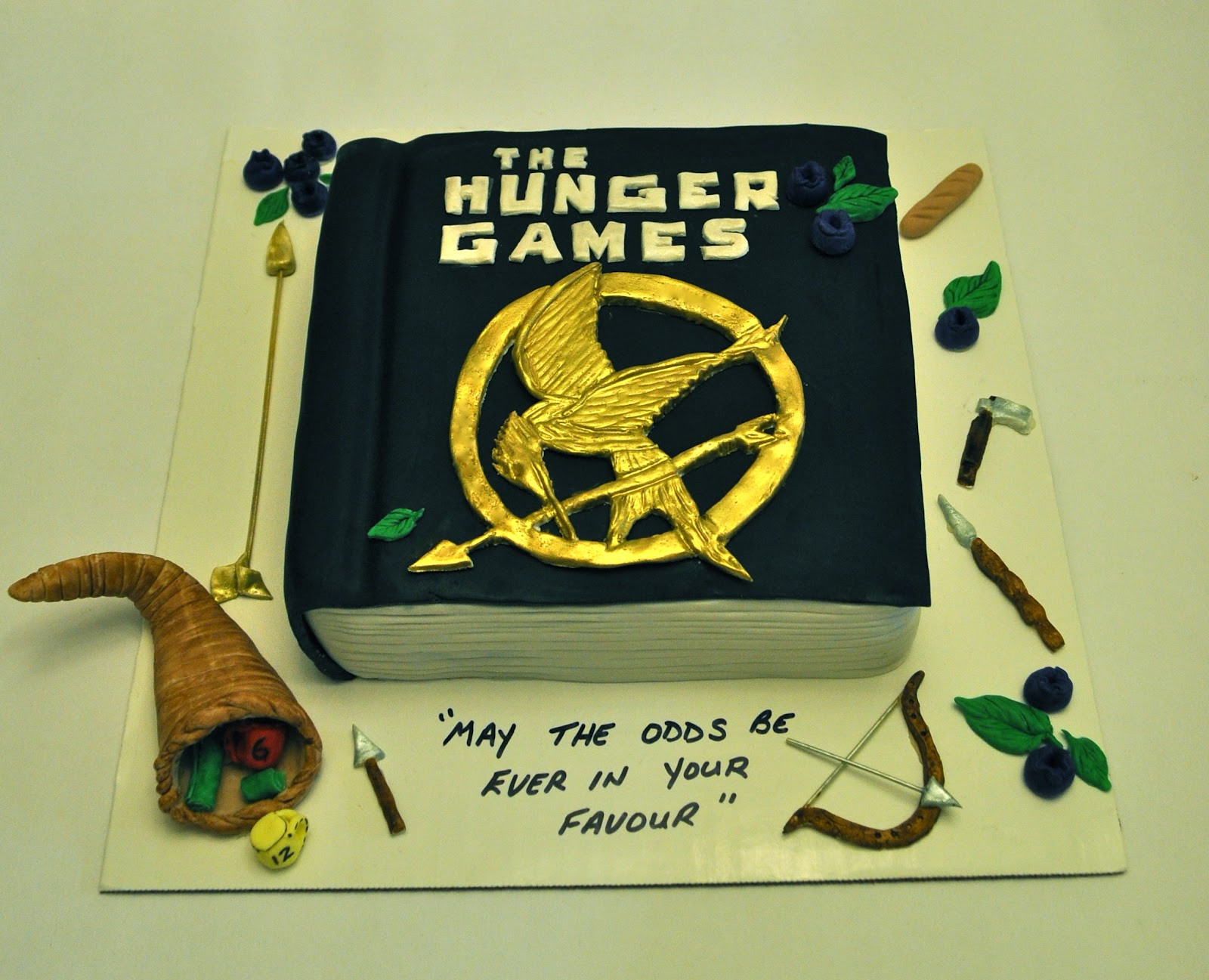 Hunger Games Birthday Cake
 Cakes by Setia The Hunger Games cake