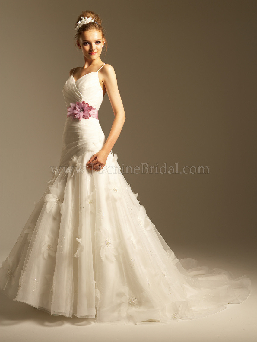 Jcpenney Wedding Gowns
 Tips When Looking Jcpenney Wedding Dress