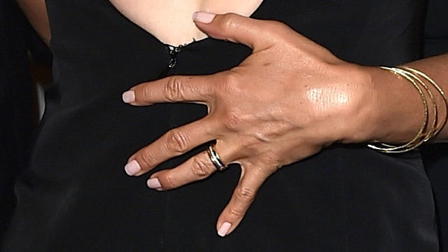 Jennifer Aniston Wedding Ring
 Let s All Swoon Over Jennifer Aniston s Wedding Ring